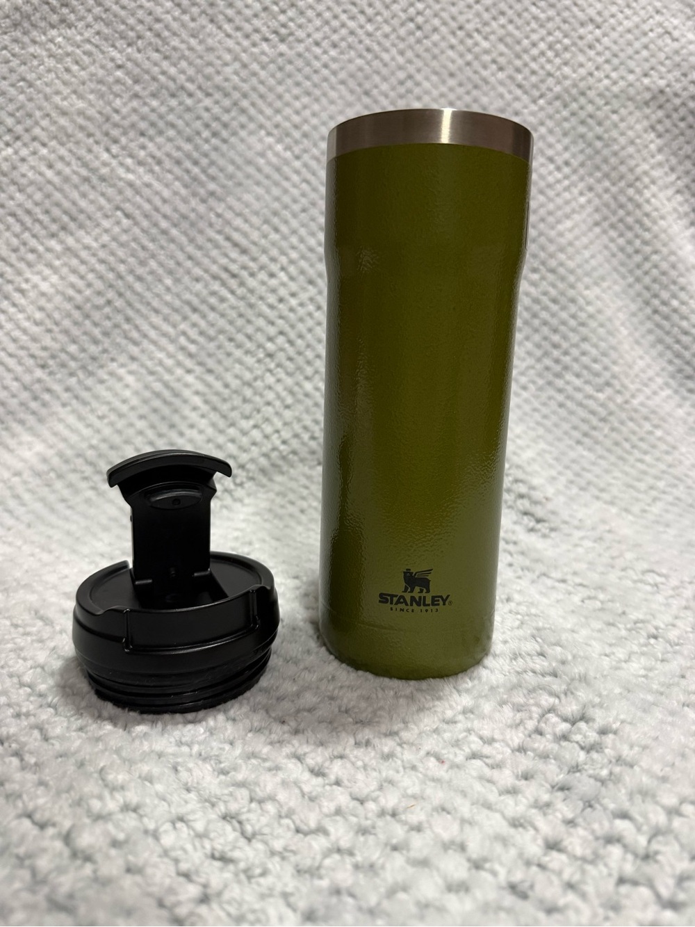 Stanley proud to serve Starbucks Olive Green Travel Tumbler 20oz with Handle - Picture 7 of 7